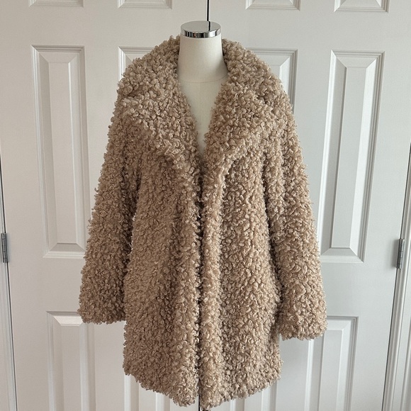 For The Republic Jackets & Blazers - For The Republic Tan Curly Faux Fur Teddy Sherpa Bouclé Cozy Boho Jacket Size M